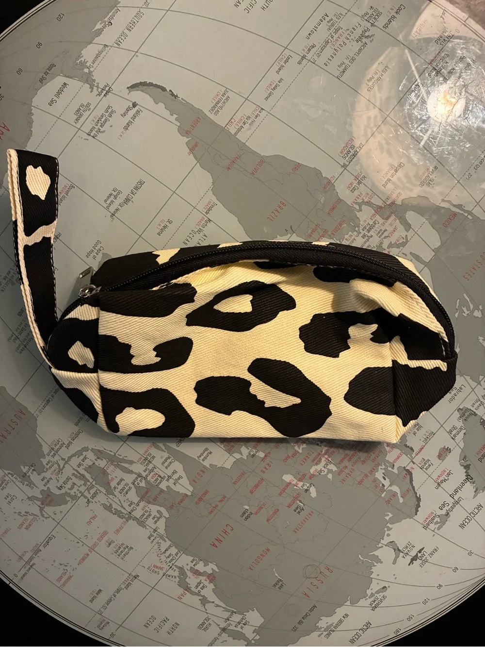 Black and Cream Leopard Print Wristlet Clutch Purse Zipper Closure Small Bag New